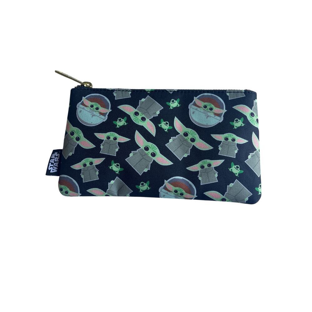 Loungefly Mandalorian Grogu The Child Baby Yoda Canvas‎ Pouch